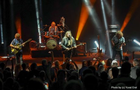להקת קרידנס קלירווטר רבייבד חוזרת לישראל ל-2 הופעות בלבד בערב של מוסיקת רוקנרול !