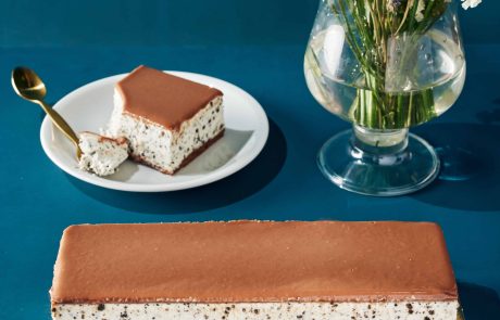 רשת ביגה משיקה עוגת גבינה אוריאו – ללא גלוטן