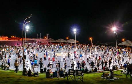 אלפי חוגגים באירועי סוכות בחיפה בקריית חיים ובקריית שמואל