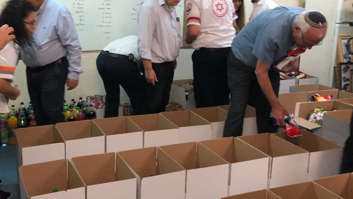 מד"א : למעלה מ-20,000 חבילות מזון חולקו במבצע 'קמחא דפסחא'