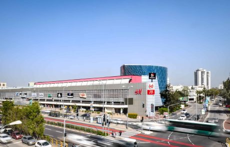 לרגל יום העצמאות ה-78: קניוני עופר יוצאים במבצע חגיגי עם 78 הטבות בצבעי כחול-לבן