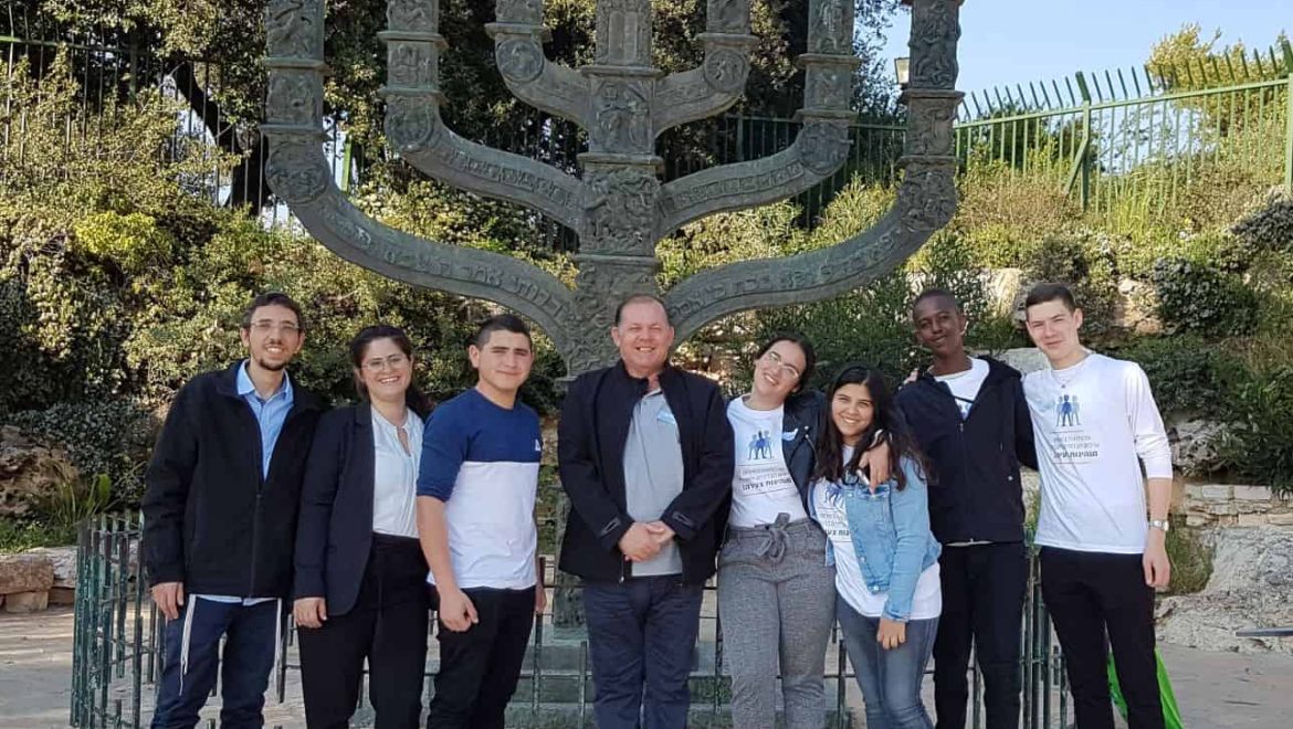 מקרית ים למשכן הכנסת בירושלים